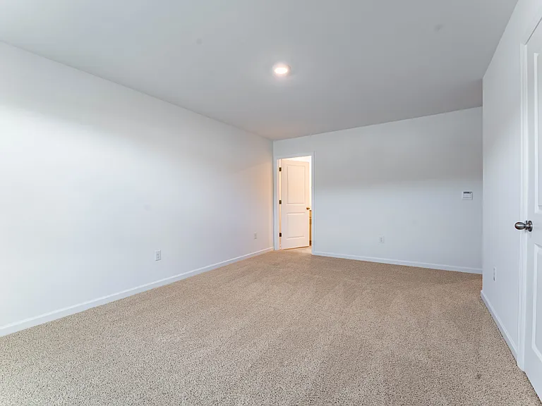 370 Freestall Dr #1 — Photo 8
