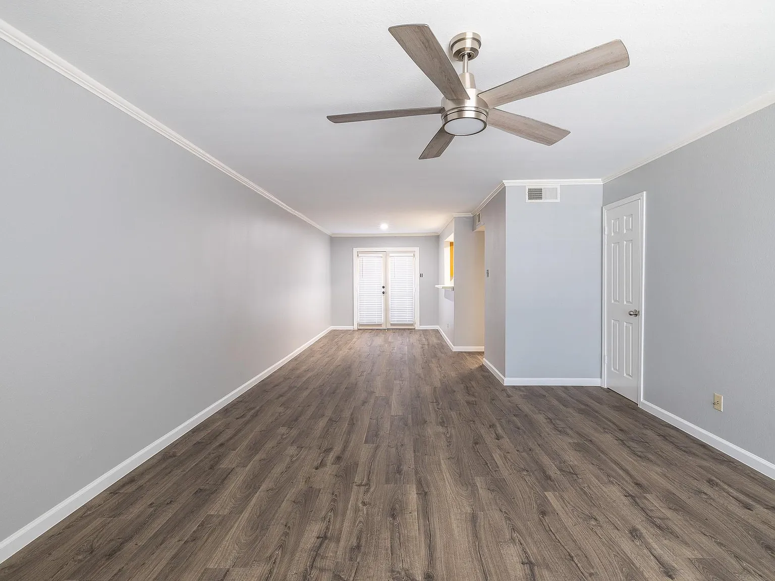 2 bed, 2.5 bath, 1342 sqft, $1,350 — Photo 4