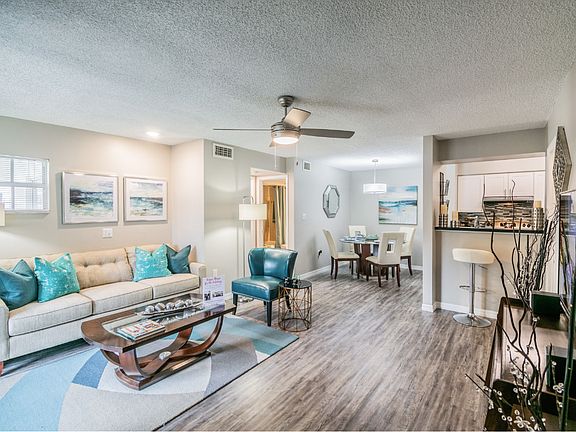 2nd image of 5100 Live Oaks Blvd #211-05
