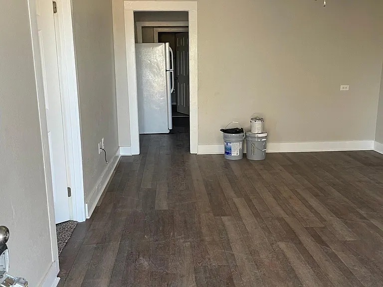 524 12th Ave — Photo 2