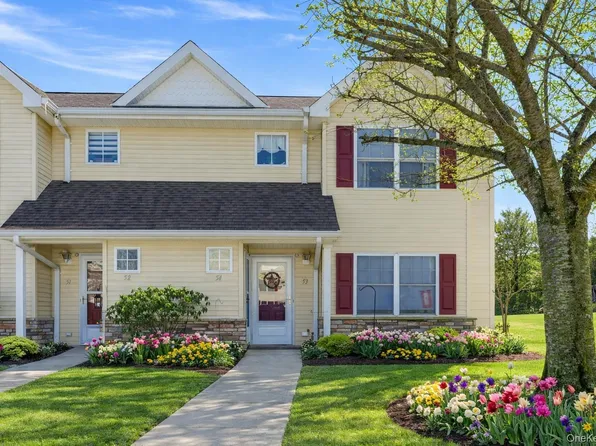 54 Morley Circle, Melville, NY 11747