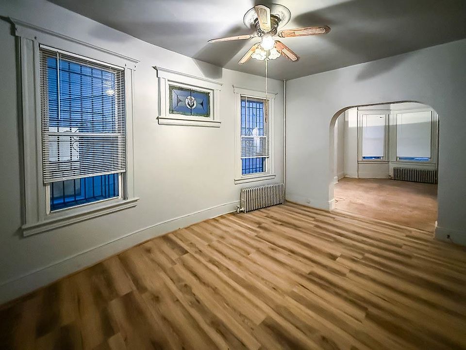 1st image of 57 Roosevelt Ave Floor 1