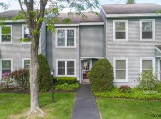 3 Hancock Way, Halfmoon, NY 12065