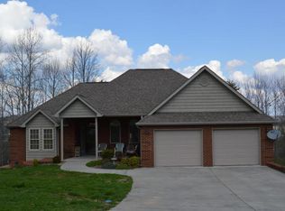 815 Thomas Ct, Seymour, TN 37865