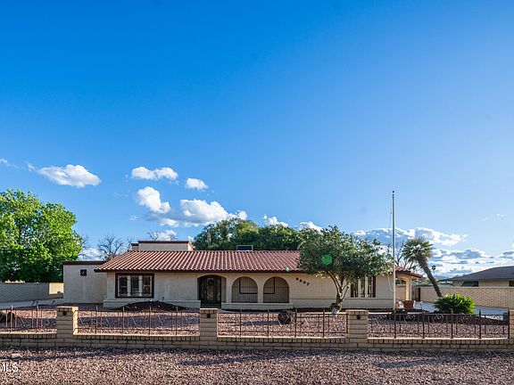 3rd image of 8807 W CHRISTA Way