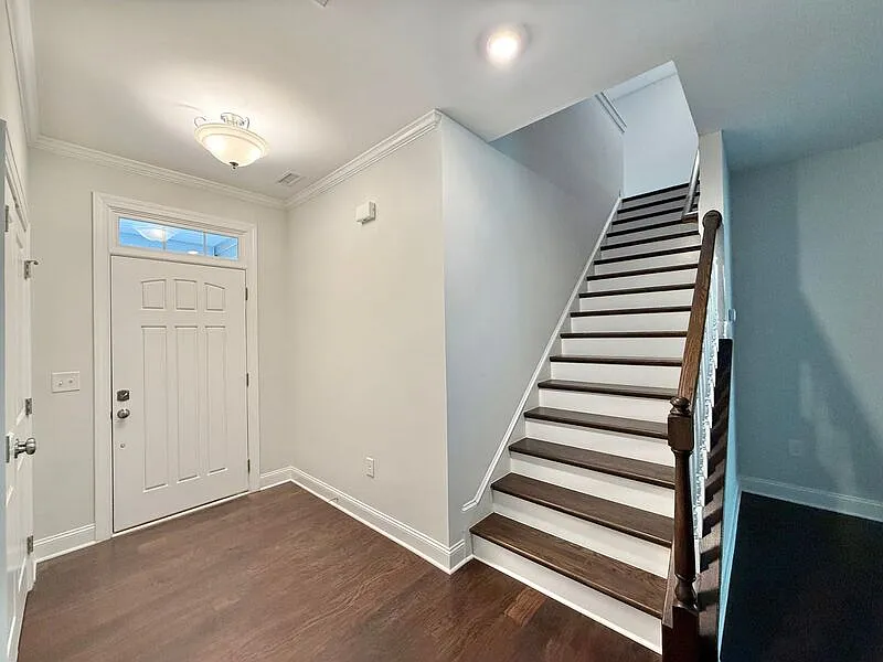 Building Photo - 414 Shale Creek Dr