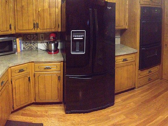 3rd image of 602 E 18th St