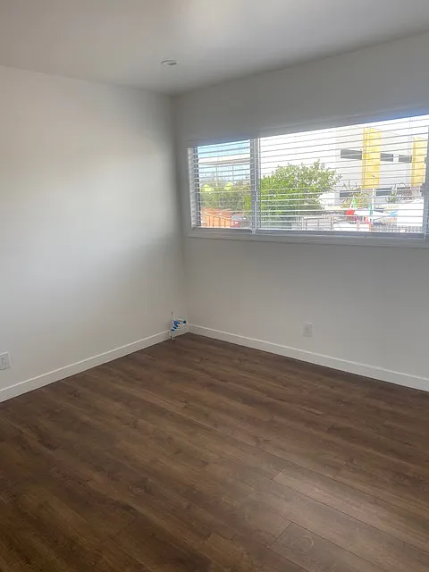 1 bed, 450 sqft, $2,100 — Photo 2