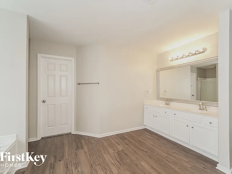 4031 Larkhaven Village Dr — Photo 10