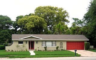 1st image of 100 Hollyhock Dr