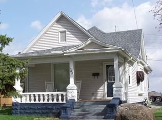 1343 Adams Ave, Charleston, IL 61920