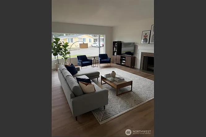 18501 52nd Ave W #90 — Photo 2