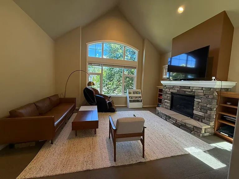 3438 NE Marion Ln — Photo 6