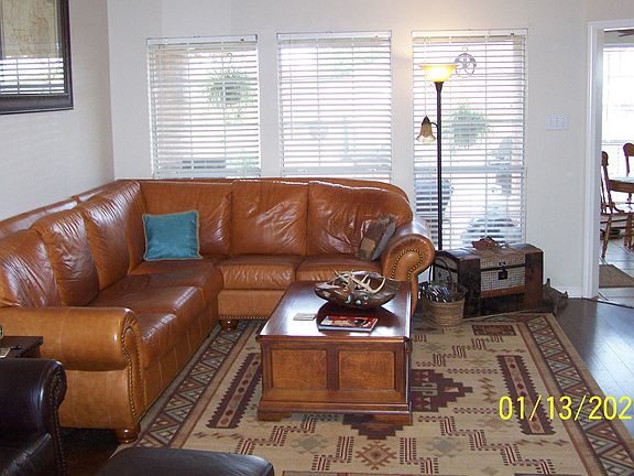 4th image of 621 Maplewood Dr