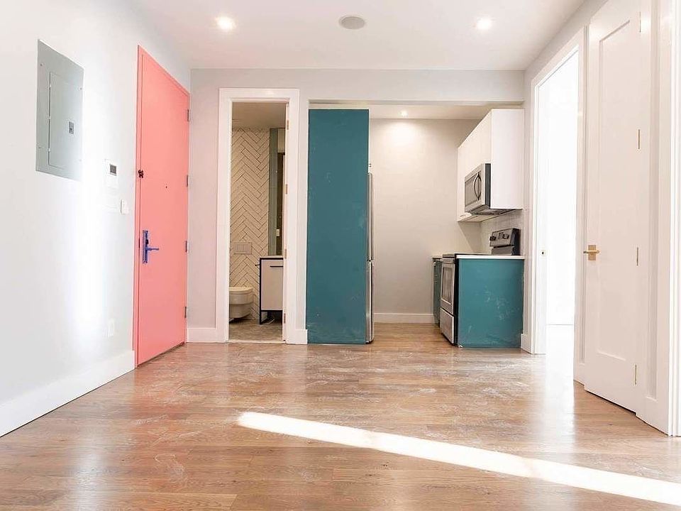 1st image of 543 Marcy Ave #2S