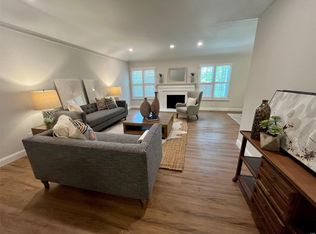 309 Morristown Ct, Chesterfield, MO 63017