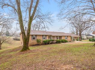 2054 Ridgecrest Dr, Dickson, TN 37055