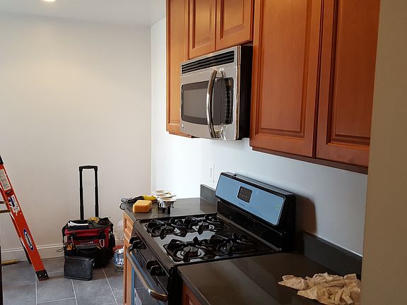 3rd image of 3324 77th St #5G