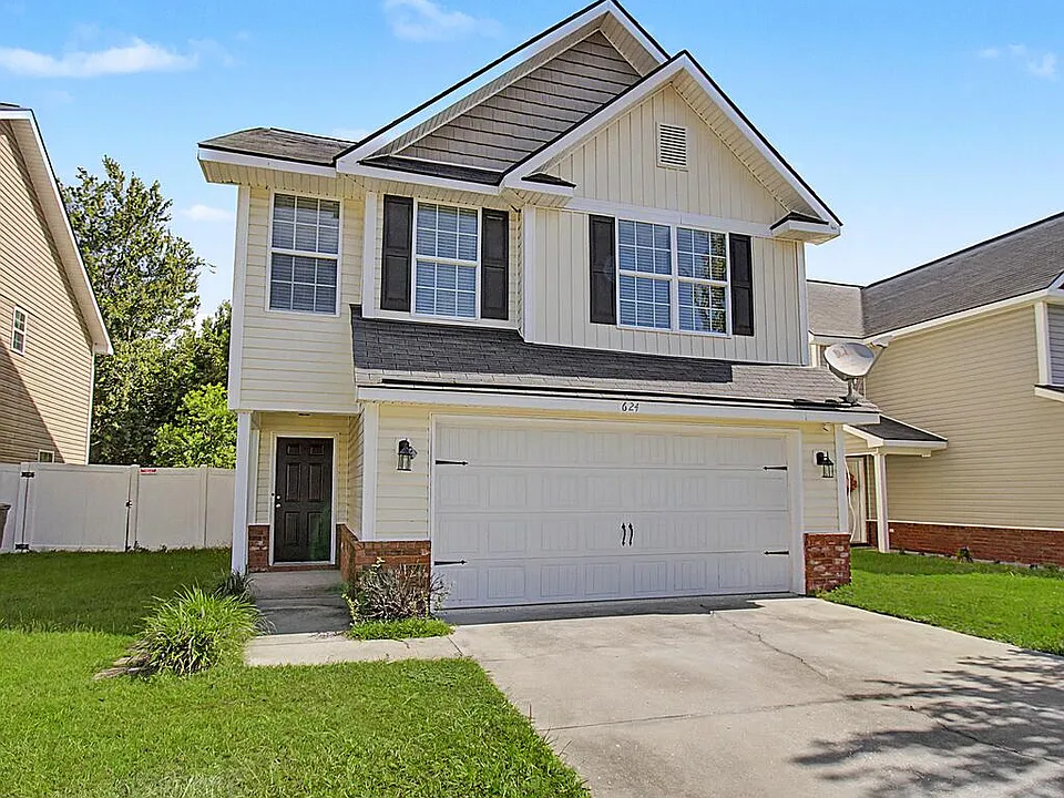 624 Amhearst Row