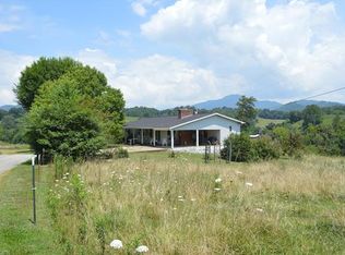 332 Joe Davis Rd, Waynesville, NC 28785
