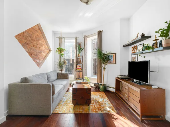 305 Stuyvesant Avenue image 1 of 13