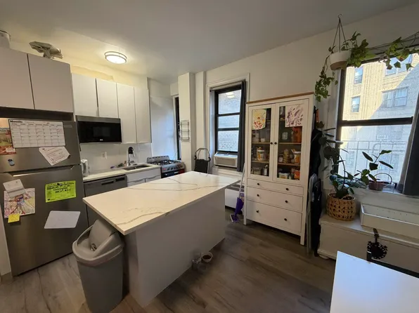 1015 Washington Ave, Brooklyn, NY 11225