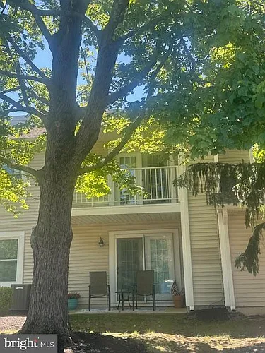 76 Belmont Sta Photo 1