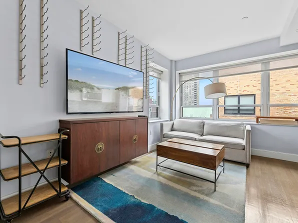 432 West 52nd Street image 1 of 11