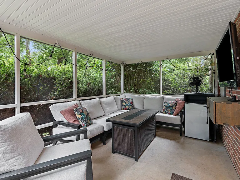 2786 Birchwood Dr — Photo 42