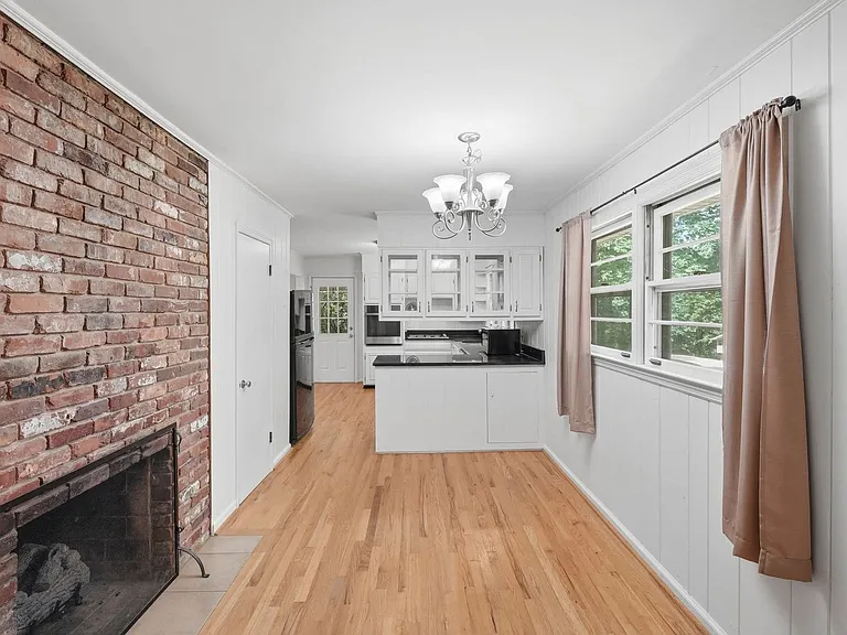 312 Arrow Dr — Photo 7