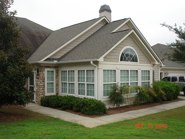 1st image of 402 Nandina Ct