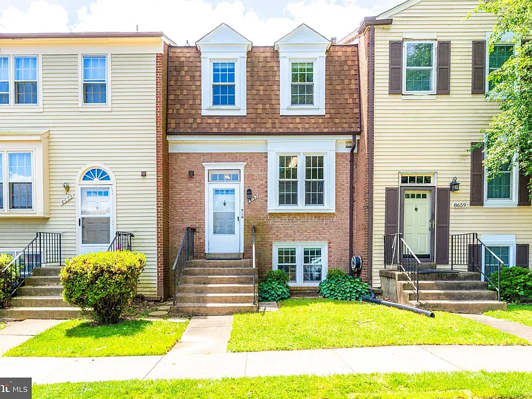 8657 Dellway Ln — Photo 42