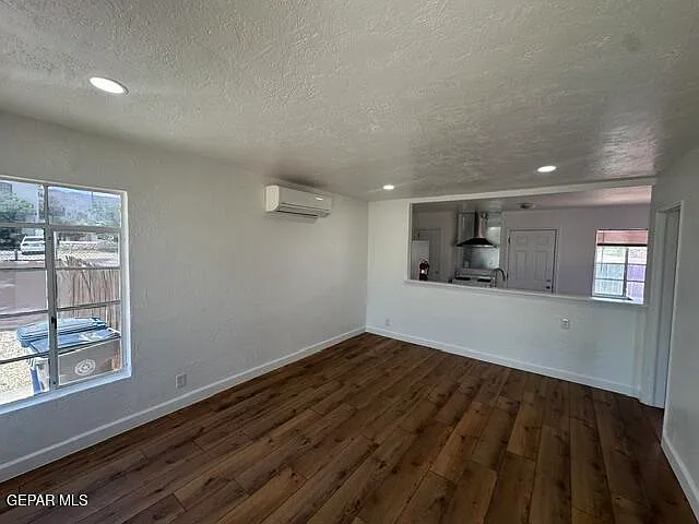 3921 Cambridge Ave #A — Photo 5