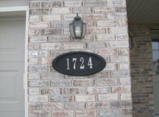 1724 Sage Dr, Normal, IL 61761