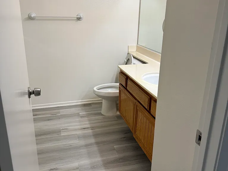 20309 Rue Crevier #573 — Photo 7