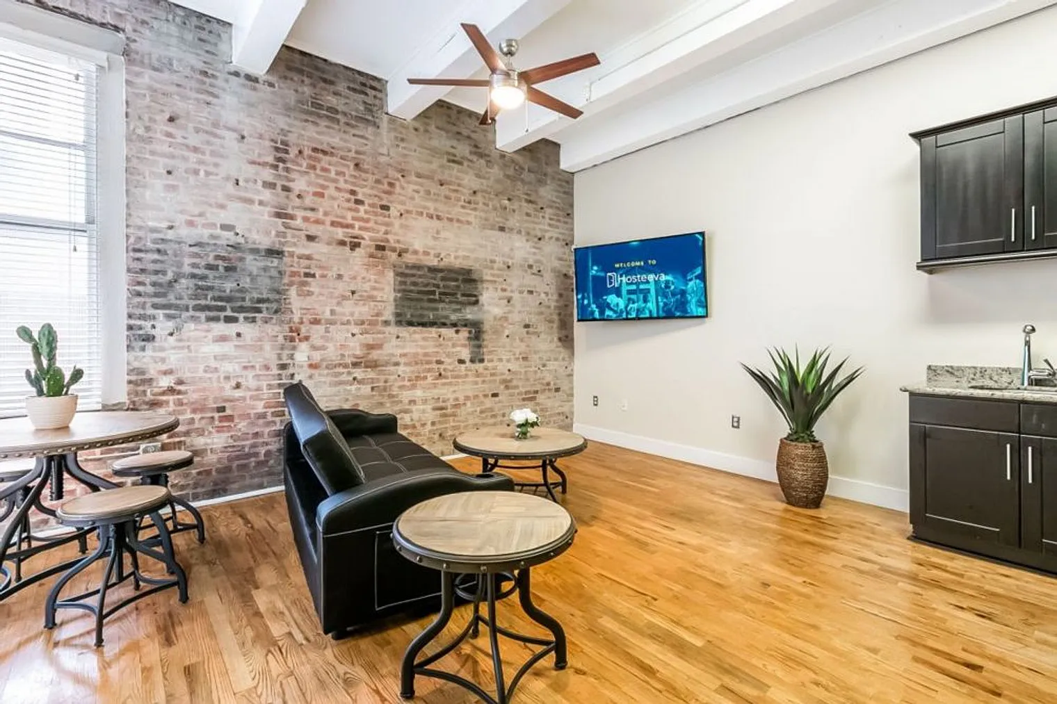 1 bed, 1.0 bath, 645 sqft, $4,793 — Photo 1