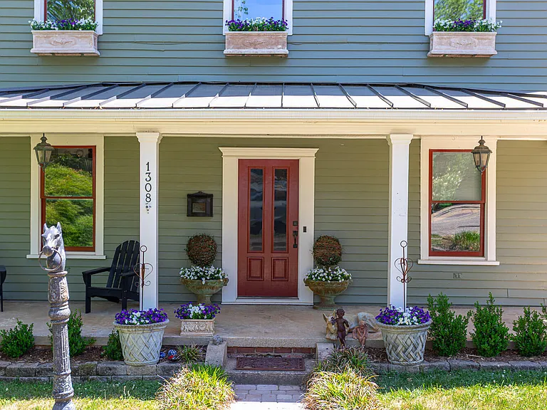 1308 Filmore St — Photo 48