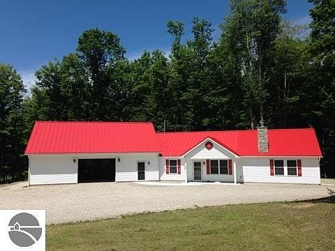 1st image of 160 Hardwood Cir