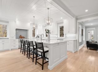 6 Revolutionary Rd, Lexington, MA 02421