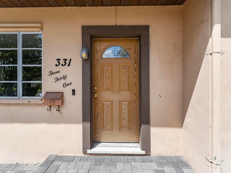 331 Winters St — Photo 2