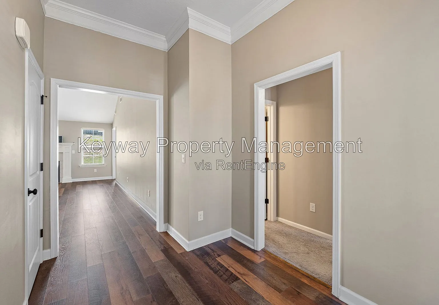 3 bed, 2.0 bath, 1669 sqft, $1,930 — Photo 4
