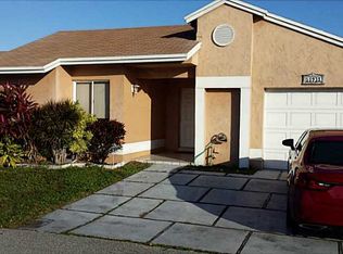 10931 SW 10th Ct, Pembroke Pines, FL 33028