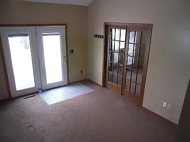 4th image of 101 E 6th St NW #E