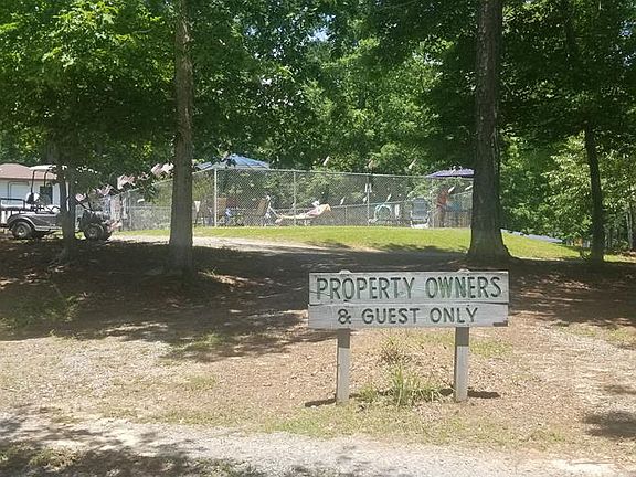 5th image of 319 Timber Creek Dr