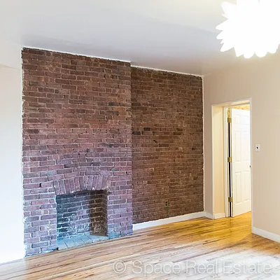 Rented by Space Real Estate | media 66