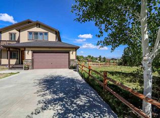 98 Larkspur Ln, Crowley Lake, CA 93546