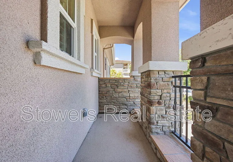 3315 Ashbourne Cir — Photo 49