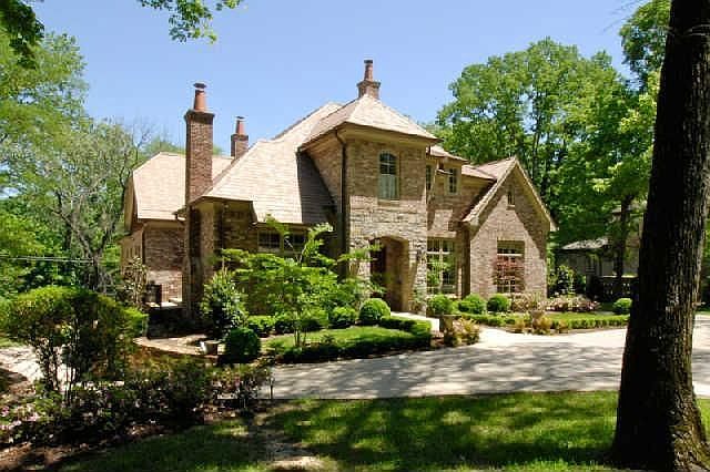 1st image of 416 Sunnyside Dr
