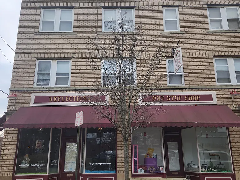 531 Wells Ave NW #1 — Photo 1