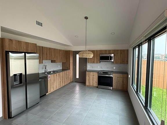 2nd image of 3405 N L St #3